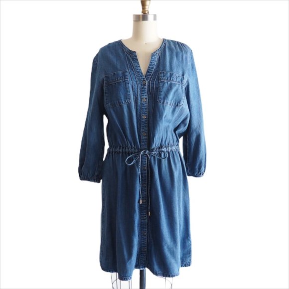 Calvin Klein Jeans Dresses & Skirts - Calvin Klein Jeans Long Sleeve Chambray Dress